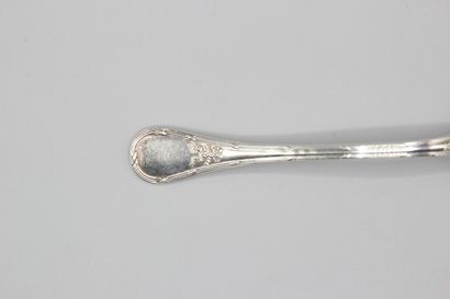 PUIFORCAT.
Cuillère en argent dite à olives...