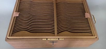 Large natural wood Menagère box with large...