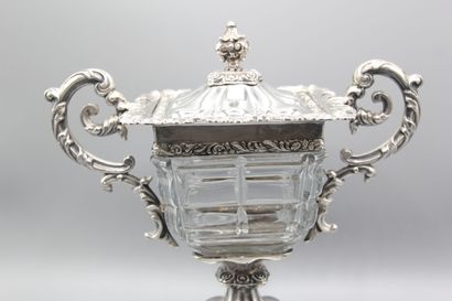 Covered drageoir, of square form, silver...