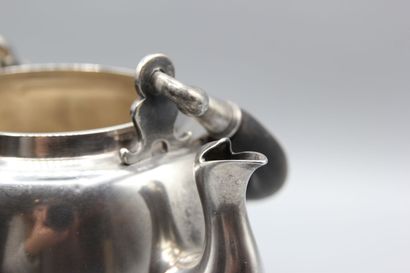 Teapot or kettle in silver.
Hallmark minerve...