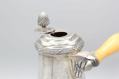 Chocolate pot in silver.
Decorated with crossed...