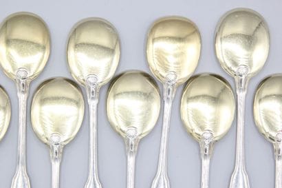 Service à glace en argent de modèle filets...