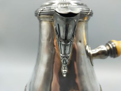 Chocolate pot in silver.
Decorated with crossed...