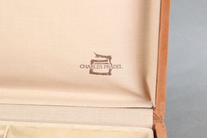 Household set.
Suitable for storing 12 large...