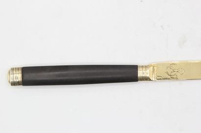 PARIS 1788.
Couteau / Coupe papier d'époque...