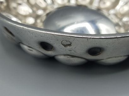 PARIS 1770.
Taste-vin en argent du XVIIIème...