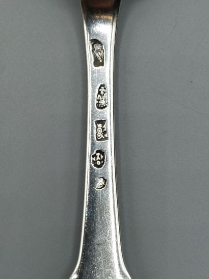 NARBONNE 1782 
Fourchette de table en argent...