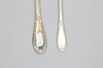 10 silver dessert forks and 11 coffee spoons,...