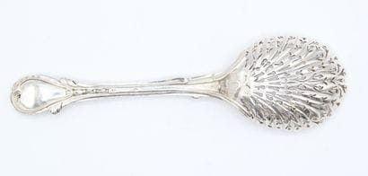 Cuillère à sucre en argent de Style XVIIIeme...