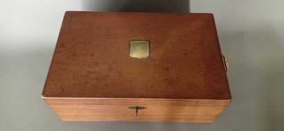 Large natural wood Menagère box with large...