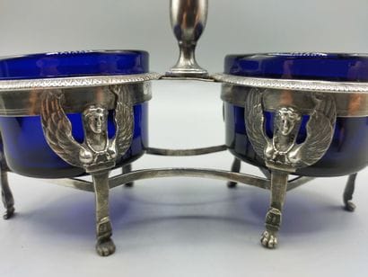 Double salière Empire, monture en argent,...