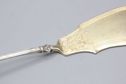 Pelle à tarte en argent avec embout en vermeil...