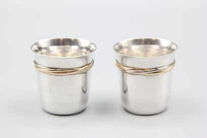 CARTIER 
Paire de timbales / verres en argent...