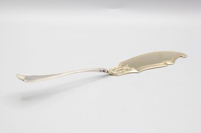 Pelle à tarte en argent avec embout en vermeil...