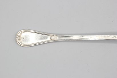 Cuillère à sucre en argent de modèle filets...