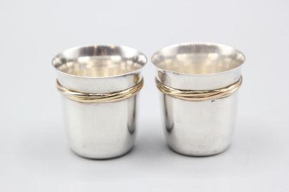 CARTIER 
Paire de timbales / verres en argent...