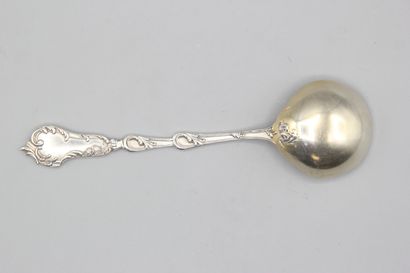 SOUFFLOT
Louchette à crème en argent de style...