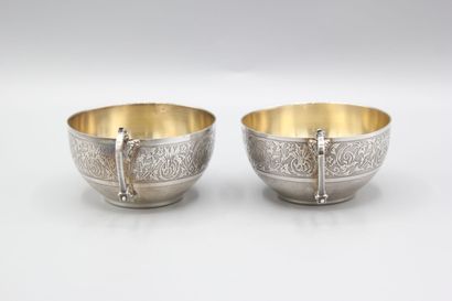 Victor BOIVIN
Paire de tasses en argent et...