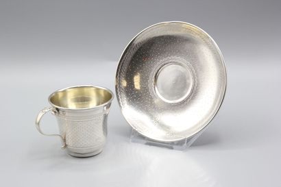Service tasse et soucoupe en argent d'époque...