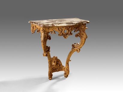 Curved console in carved oak.
Decorated on...