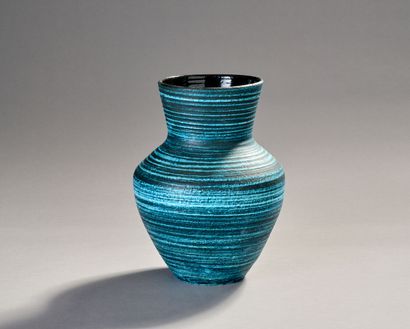 ACCOLAY.
Vase in grog clay enamelled turquoise...