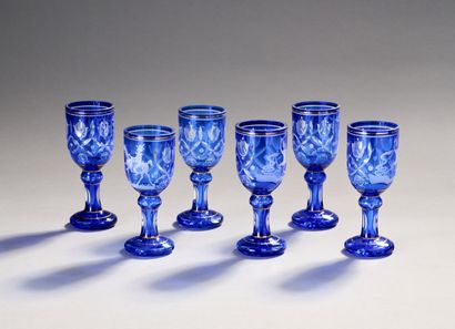 BOHEME. 
Suite de six verres sur pied en...