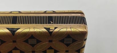 VAN CLEEF AND ARPELS.
Gold box 750°° with...