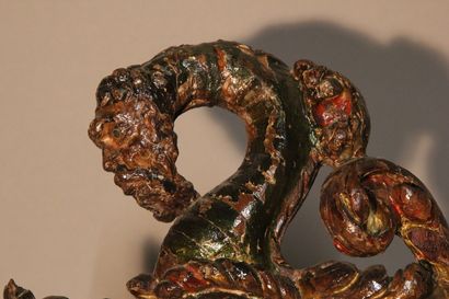 Élément décoratif en bois sculpté, polychromé...