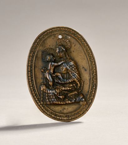 Plaque de baiser de Paix en bronze.
Figure...