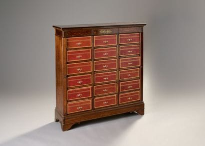 Furniture cardboard patina oak.
It presents...
