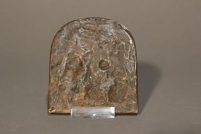 Plaque de baiser de paix en bronze.
Figure...