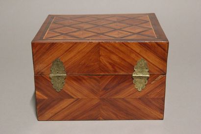 Coffret en placage de bois de bois de rose...