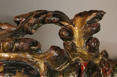 Élément décoratif en bois sculpté, polychromé...