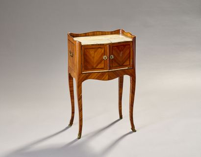Table with recess, all faces with slight...