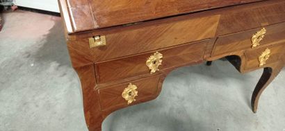 Sloping desk with two sides in amaranth veneer...