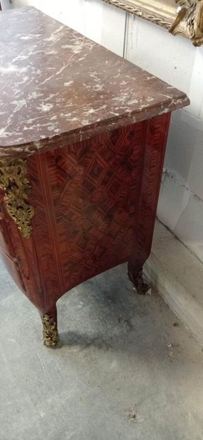 Chest of drawers with a slightly arched front...
