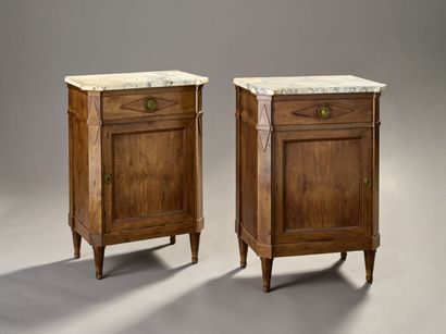 Pair of mahogany and mahogany veneer furniture.
Opens...