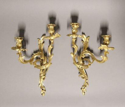 Paire d'appliques à deux bras de lumière...