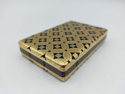 VAN CLEEF AND ARPELS.
Gold box 750°° with...