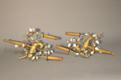 House BAGUES, in the manner of.
Pair of sconces...