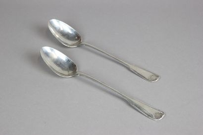 Deux cuillères à ragoût pouvant former paire....
