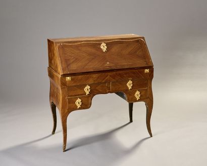 Sloping desk with two sides in amaranth veneer...