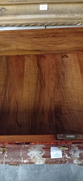 Chest of drawers with a slightly arched front...