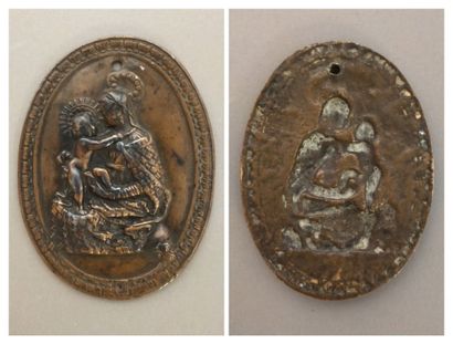 Plaque de baiser de Paix en bronze.
Figure...