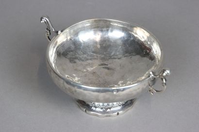 Coupe de mariage en argent de style XVIIIème...