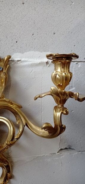 Paire d'appliques à deux bras de lumière...