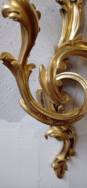 Paire d'appliques à deux bras de lumière...