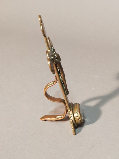 Baiser de Paix en bronze patiné.
Figure le...