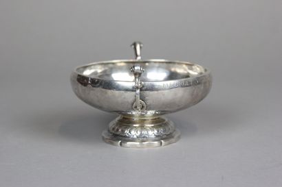 Coupe de mariage en argent de style XVIIIème...