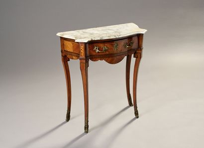 Rosewood and amaranth veneer console, curved...